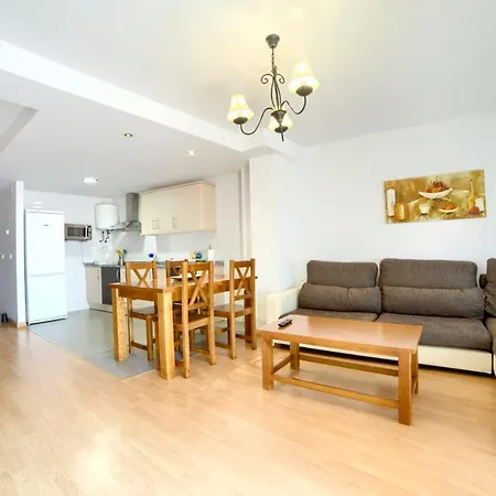 With One Bedroom In With Wonderful Mountain View Terrace And Wifi Appartement